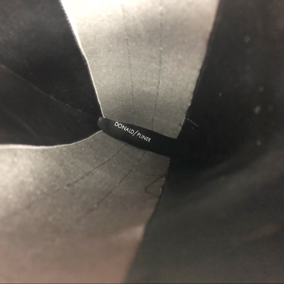 Donald Pliner Knee High Black Boots Size 6.5 - Picture 2 of 8